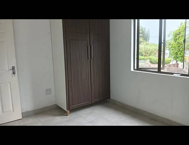 2 BEDROOM PROPERTY TO RENT IN PINELANDS